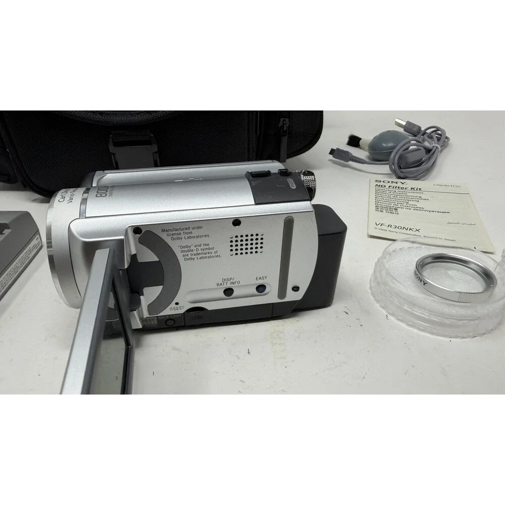 Sony Handycam DCR-SR40 Mini DV Camcorder 30 GB. With Charger, Case & Lens Filter